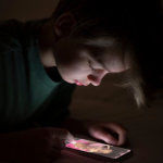 Wamenkes 2% Remaja Indonesia Coba Bunuh Diri Gadget 2025: Data Resmi & Fakta Mengkhawatirkan