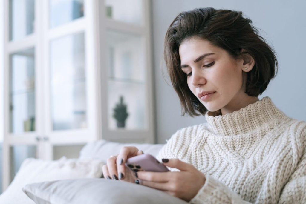 Jangan Biarkan TikTok Rusak Mentalmu, Ini Cara Mindful Scrolling 2026