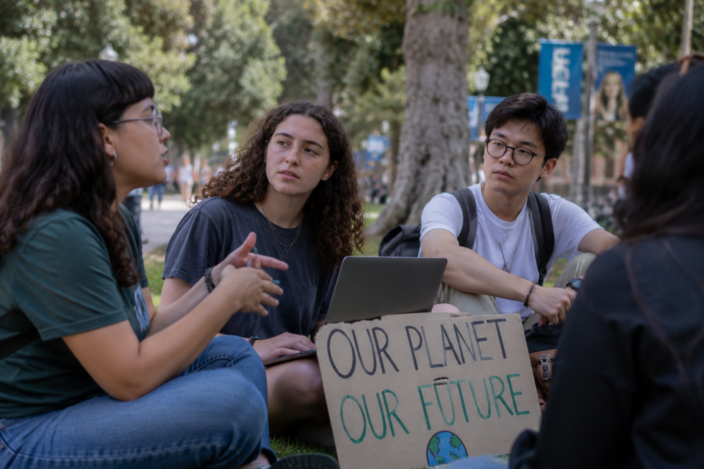 67 Persen Gen Z Alami Eco-Anxiety 2026 dan Dampaknya yang Wajib Kamu Tahu