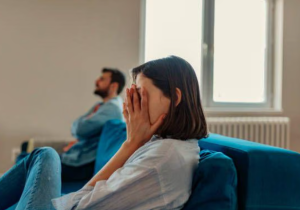 Sering Terlalu Sensitif? Ini Cara Mengelola Emosi Tanpa Jadi Cuek 1 Sensitif